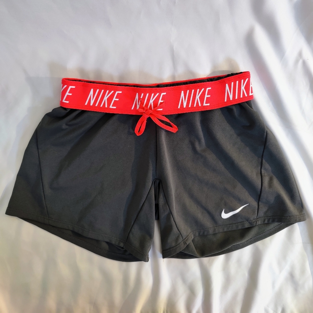 Women's size small, Nike shorts